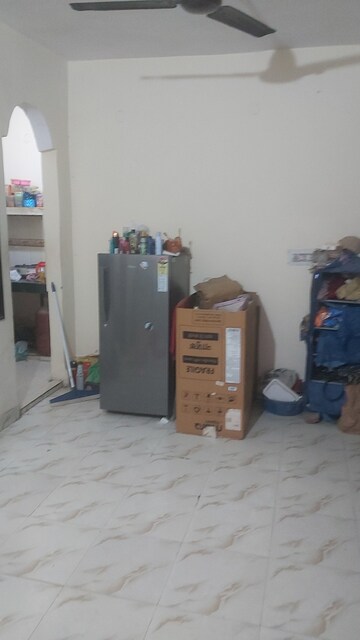 Furnished Amenities in 1.5 BHK Builder Floor at Mayur Vihar – for Rent