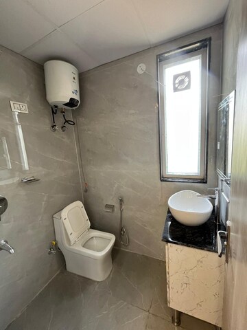 Bathroom in 1 BHK Builder Floor at Sector 56 – for Rent