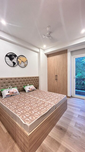Bedroom in 1 BHK Builder Floor at Sector 57 – for Rent