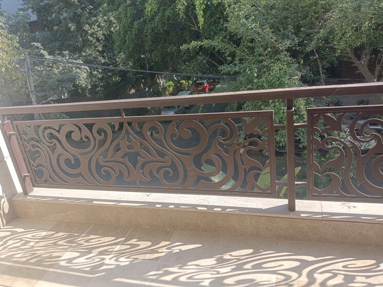 Balcony, soami nagar 4 Bedroom 2700 Sq.Ft. Builder Floor In Soami Nagar Delhi 8799466