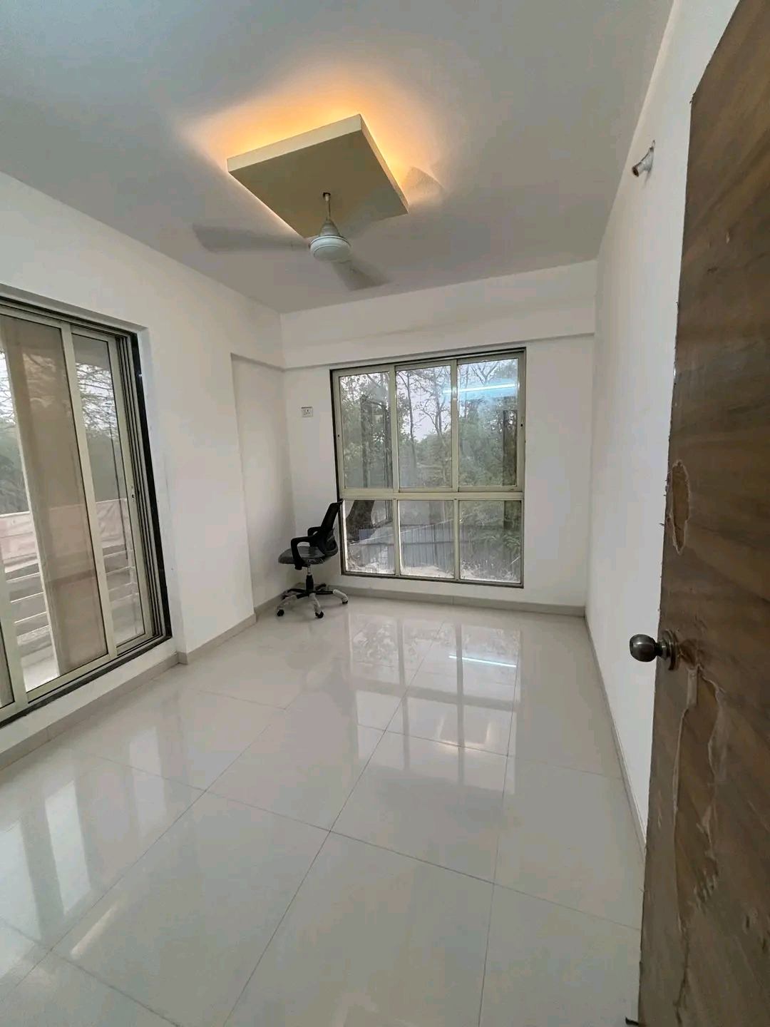 1 BHK + Pooja Room,Study Room Apartment For Sale in Shripal Tower