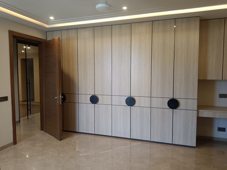 undefined, soami nagar 4 Bedroom 2700 Sq.Ft. Builder Floor In Soami Nagar Delhi 8799474