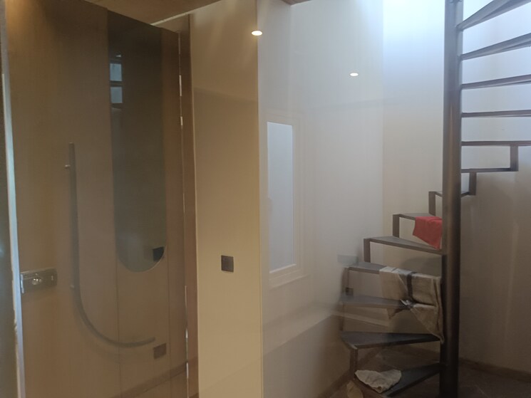 Bathroom, soami nagar 4 Bedroom 2700 Sq.Ft. Builder Floor In Soami Nagar Delhi 8799474