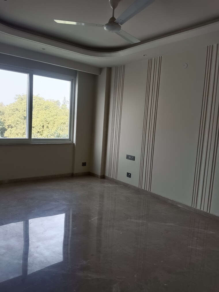 Room, soami nagar 4 Bedroom 2700 Sq.Ft. Builder Floor In Soami Nagar Delhi 8799474