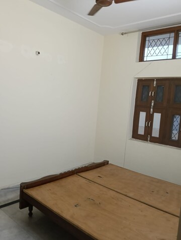 2 BHK Independent House For Rent in RWA Apartments Sector 30, Sector 30