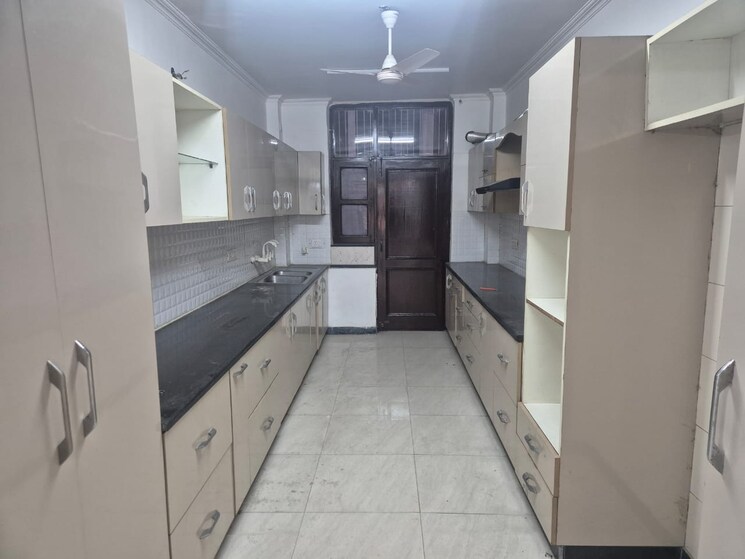 Kitchen, rwa-apartments-sector-50 3 Bedroom 250 Sq.Mt. Independent House In Sector 50 Noida 8799536