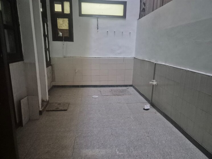 Bathroom, rwa-apartments-sector-50 3 Bedroom 250 Sq.Mt. Independent House In Sector 50 Noida 8799536