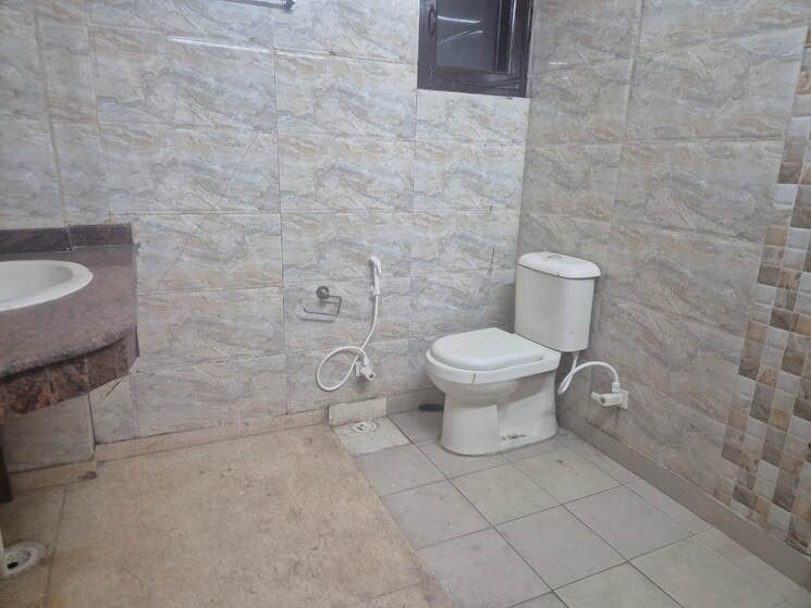 Bathroom, rwa-apartments-sector-50 3 Bedroom 250 Sq.Mt. Independent House In Sector 50 Noida 8799536