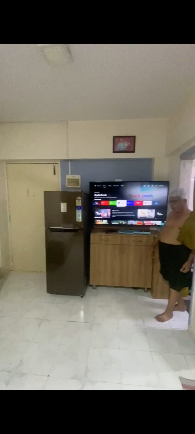 Kitchen, kurla east 1 RK 250 Sq.Ft. Apartment In Kurla East Mumbai 8799542