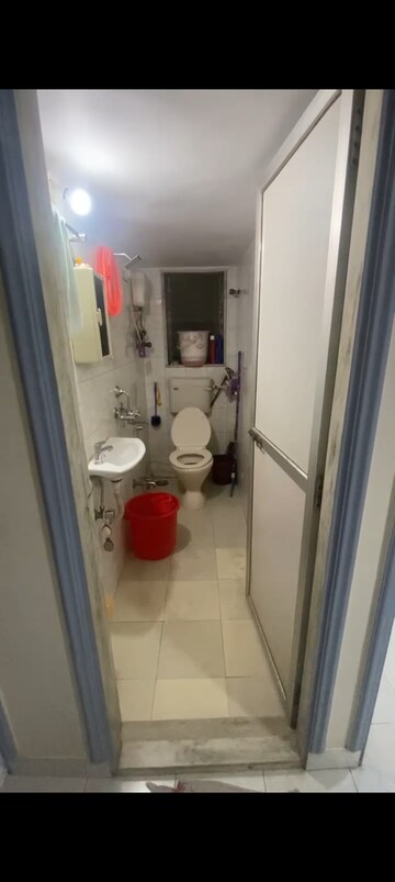 Bathroom in 1 RK Apartment at Kurla East – for Rent