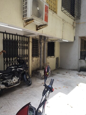 Parking in  Office Space at Kurla Kamgar Tower 1, Kurla East – for Rent