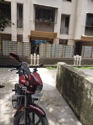 Parking in  Office Space at Kurla Kamgar Tower 1, Kurla East – for Rent