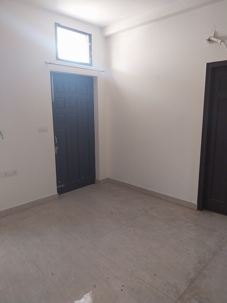 undefined, bptp-parklands 4 Bedroom 300 Sq.Yd. Builder Floor In Sector 76 Faridabad 8799548