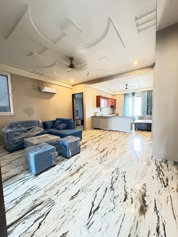 Master Bedroom in 4 BHK Builder Floor at Sector 51 – for Rent