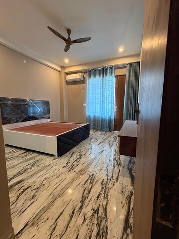 Bedroom in 4 BHK Builder Floor at Sector 51 – for Rent