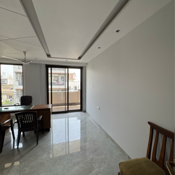 Living Room in 4 BHK Builder Floor at Dlf City Phase 3 – for Sale