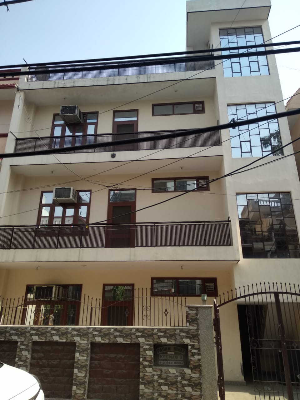 3 BHK + Pooja Room Independent House For Rent in RWA Apartments Sector 40