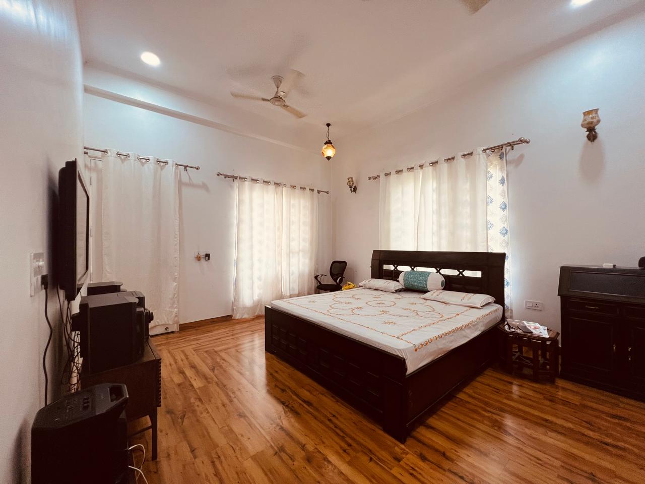 5 BHK + Pooja Room,Servant Room,Study Room,Extra Room Independent House For Sale in Alpha II Greater Noida