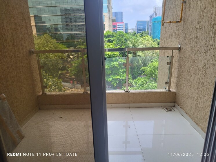 Balcony, mahendra-vrishabh-heights 1 Bedroom 485 Sq.Ft. Apartment In Andheri East Mumbai 8799624