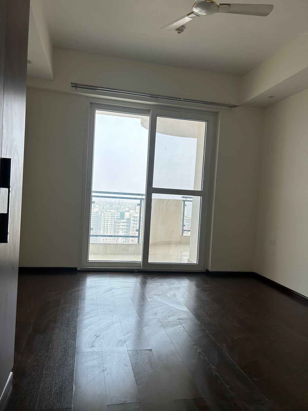 3.5 BHK + Servant Room Apartment For Sale in Antriksh Nature