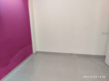 Room in 1 BHK Apartment at Yash Trinity, Dadar West – for Rent