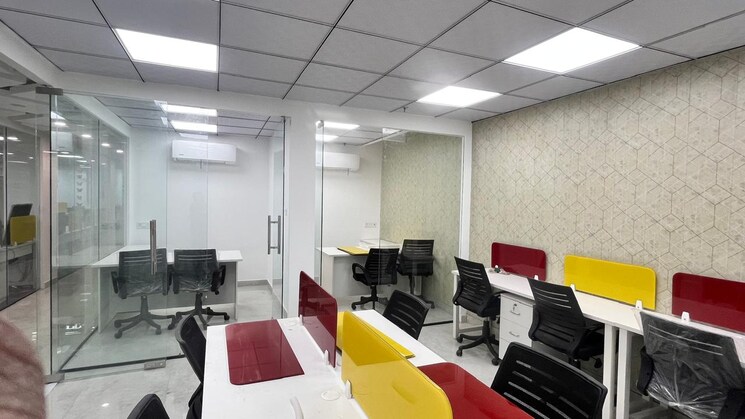 Team Area, sector 63 Commercial Office Space 1800 Sq.Ft. In Sector 63 Noida 8799633