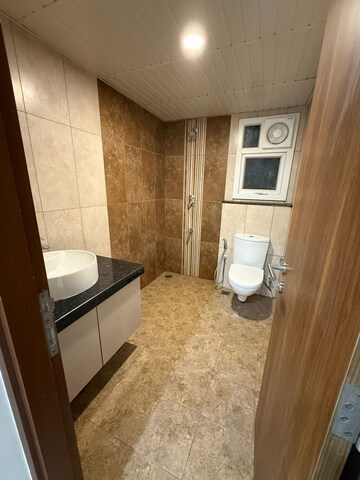 Bathroom in 2.5 BHK Apartment at Prestige Tranquil, Kokapet – for Rent