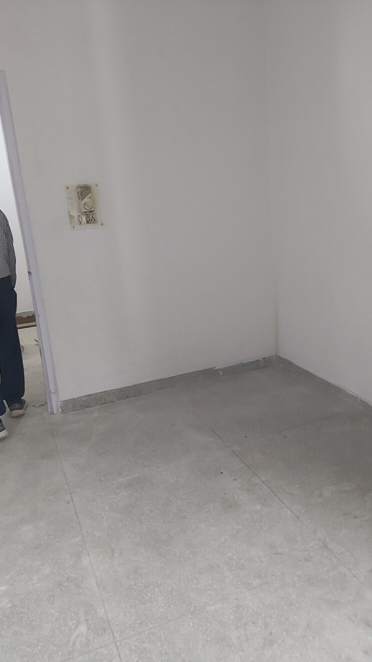 undefined, indian-express-apartments 2.5 Bedroom 850 Sq.Ft. Apartment In Mayur Vihar 1 Delhi 8799668