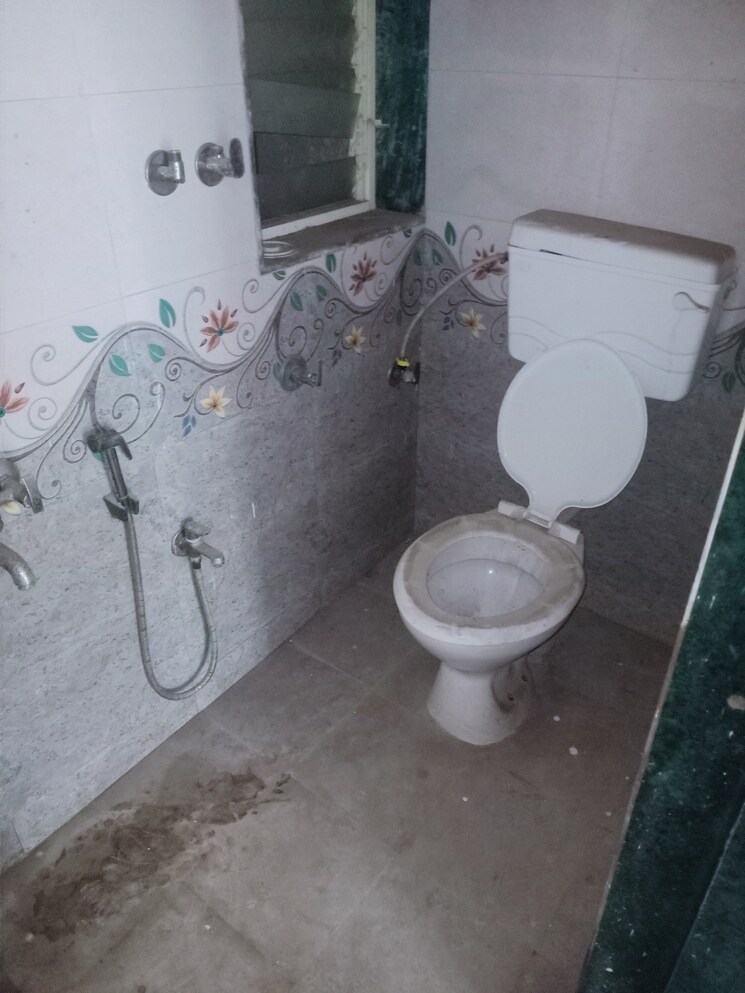 Bathroom, padmavati-maheshwar-residency 1 Bedroom 560 Sq.Ft. Apartment In Kasheli Thane 8799696