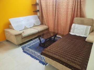 Bedroom in 2 BHK Apartment at Crystal Tower, Parel – for Rent
