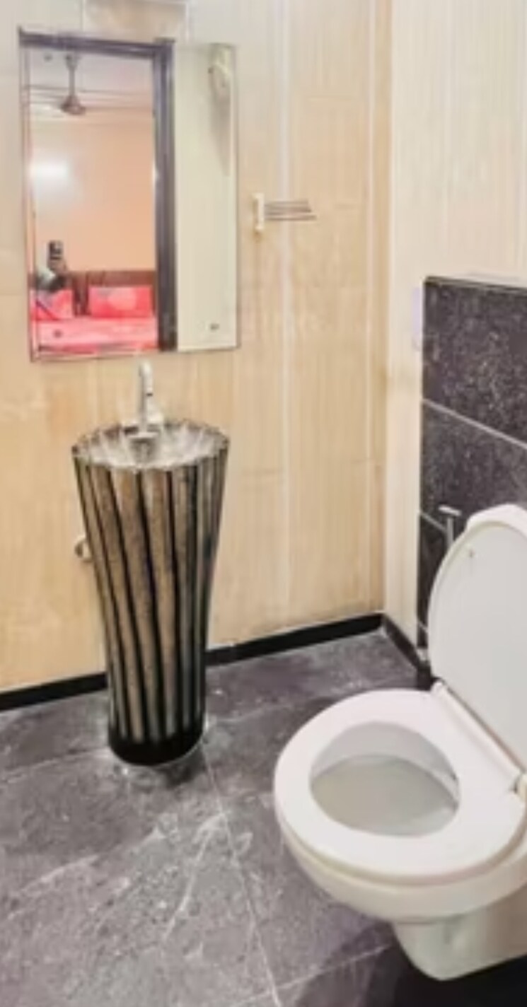 Attached Bathroom, saket 2 Bedroom 700 Sq.Ft. Builder Floor In Saket Delhi 8799704