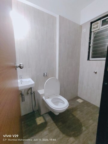 Bathroom in 1 BHK Apartment at Lower Parel – for Rent