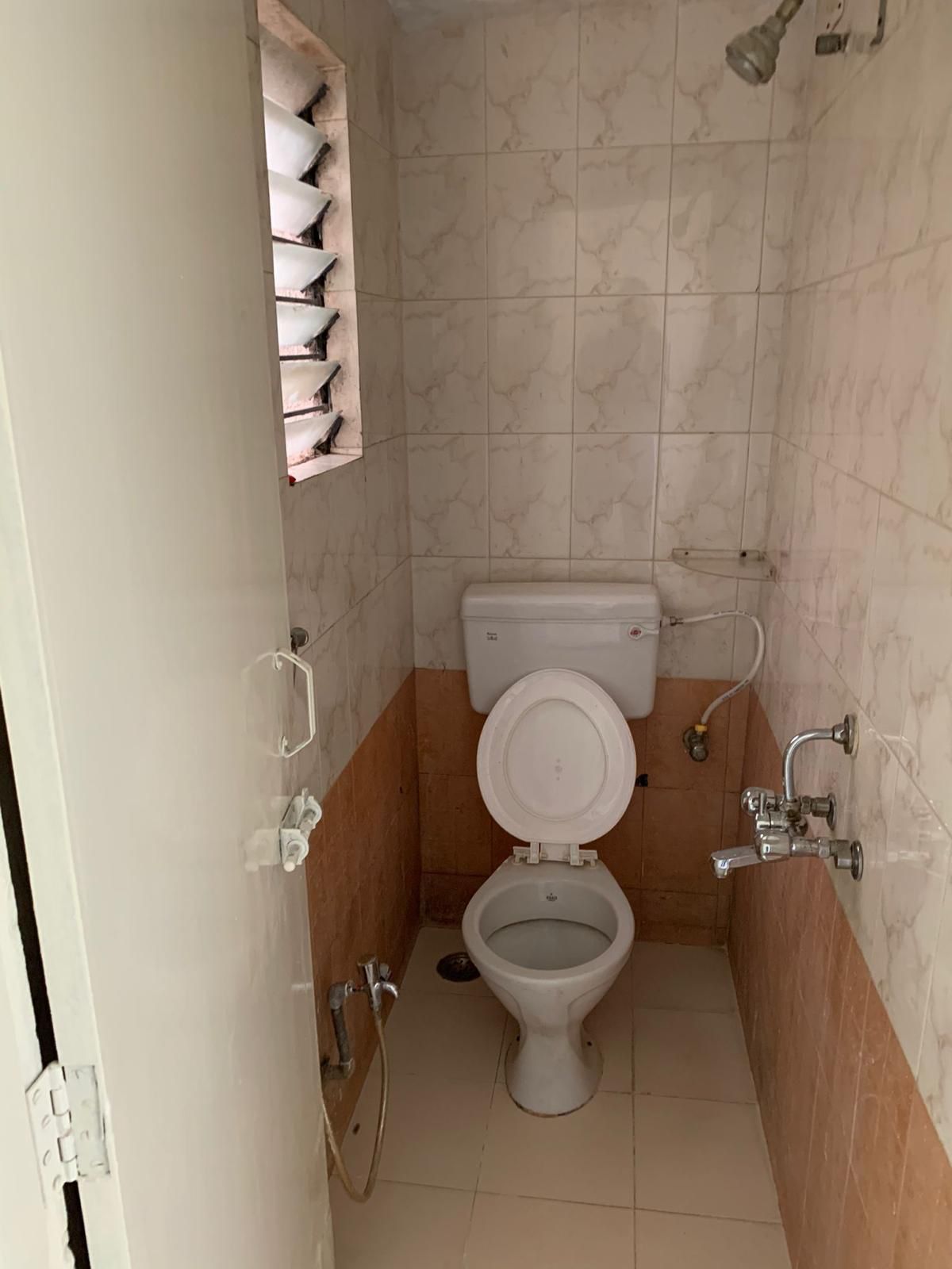 2 BHK + Pooja Room Apartment For Rent in Riddhi Enclave Co-op Housing Society Ltd