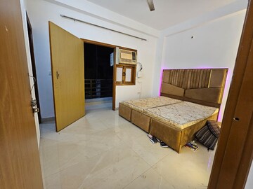 Bedroom in 1 BHK Builder Floor at Saket – for Rent