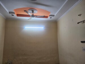 Furnished Amenities in 6 BHK Independent House at Sector 49 – for Sale
