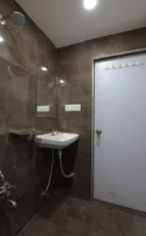 Master Bedroom in 3 BHK Builder Floor at Govindpuri – for Sale