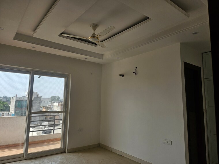 Room, sector 49 3 Bedroom 1890 Sq.Ft. Builder Floor In Sector 49 Faridabad 8799746