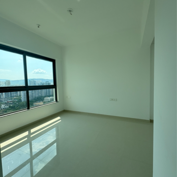 Room in 2 BHK Apartment at Kalpataru Immensa, Kolshet Industrial Area – for Rent