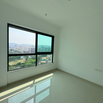 Room in 2 BHK Apartment at Kalpataru Immensa, Kolshet Industrial Area – for Rent