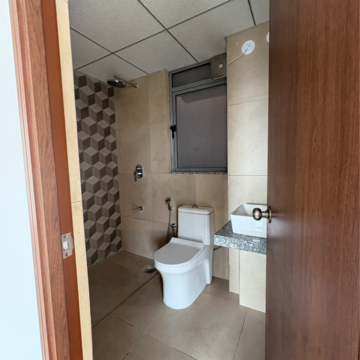 Bathroom in 2 BHK Apartment at Kalpataru Immensa, Kolshet Industrial Area – for Rent