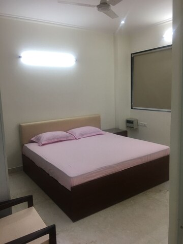 Bedroom in 2.5 BHK Builder Floor at Veera Safdarjung Enclave, Safdarjung Enclave – for Rent