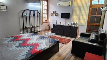 Bedroom in 2.5 BHK Apartment at Vatika City, Sector 49 – for Rent