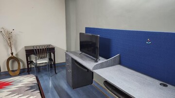 Master Bedroom in 2.5 BHK Apartment at Vatika City, Sector 49 – for Rent