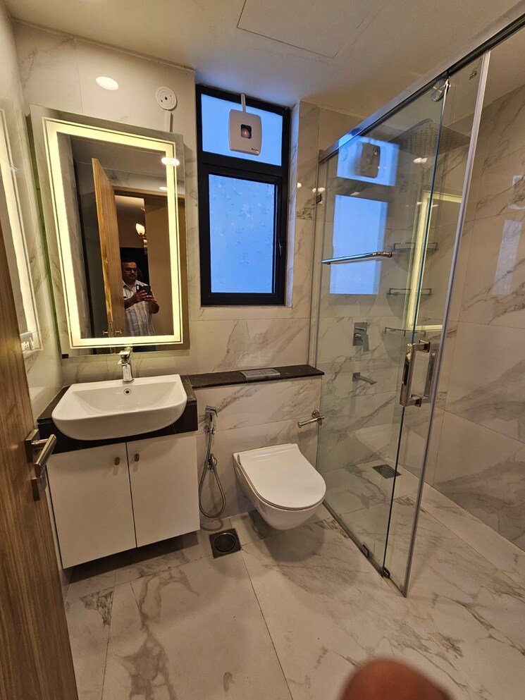 Bathroom, elan-nirvana 3.5 Bedroom 2000 Sq.Ft. Apartment In Sector 50 Gurgaon 8799823