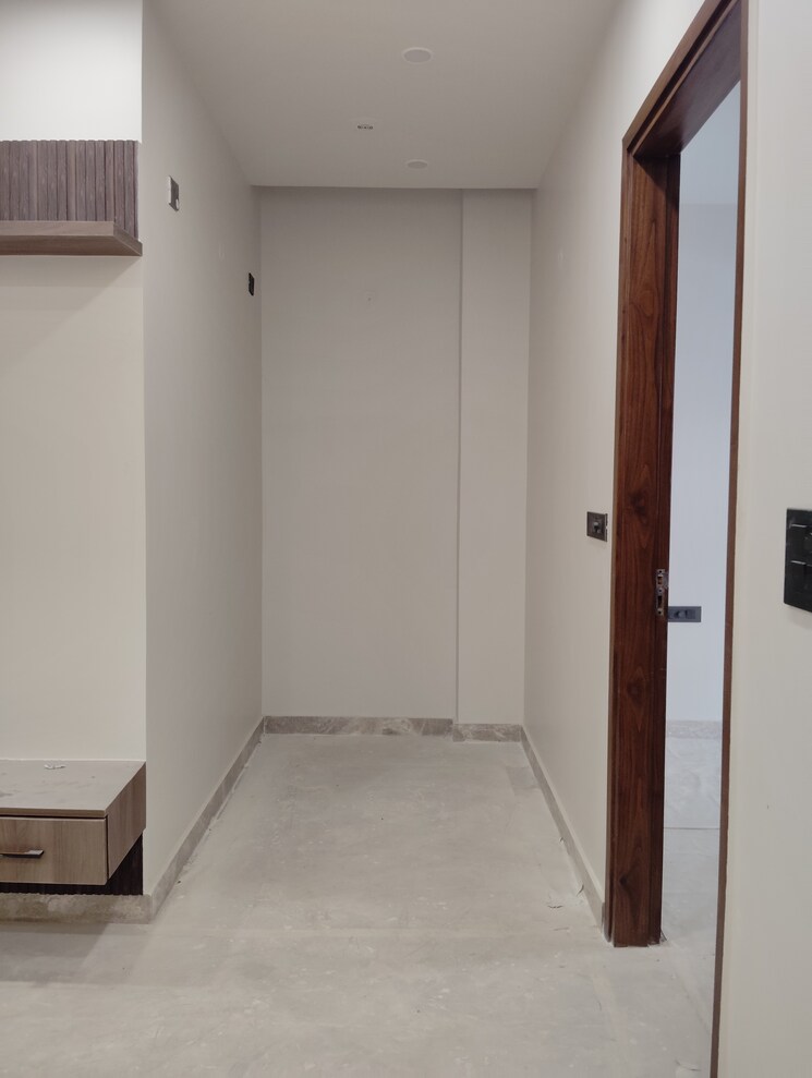 undefined, triveni-apartments-cghs 3 Bedroom 1100 Sq.Ft. Apartment In Paschim Vihar Delhi 8799829