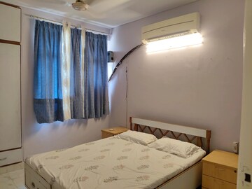 Bedroom in 2 BHK Builder Floor at Unitech South City II, Sector 50 – for Rent