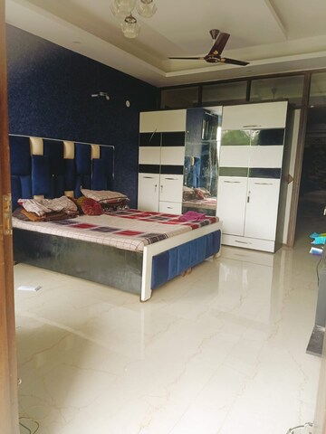 Bedroom in 2 BHK Apartment at Ansal Celebrity Homes, Sector 2 – for Rent