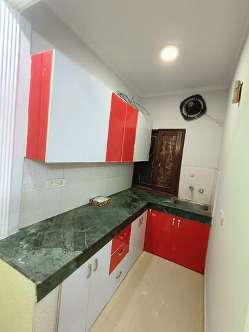 Furnished Amenities in 2 BHK Builder Floor at Malviya Nagar – for Rent