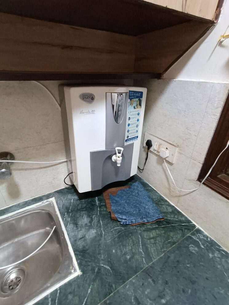 Kitchen, malviya nagar 2 Bedroom 1000 Sq.Ft. Builder Floor In Malviya Nagar Delhi 8799879