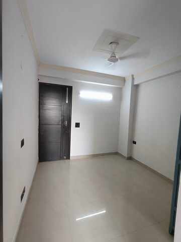 Room in 2 BHK Builder Floor at Malviya Nagar – for Rent